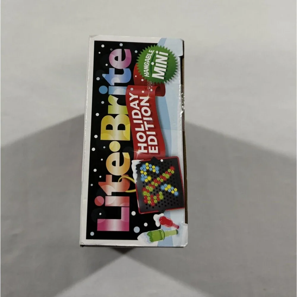New Lite Brite Hangable Mini Holiday Edition 90 Pieces Christmas Ornament Toy